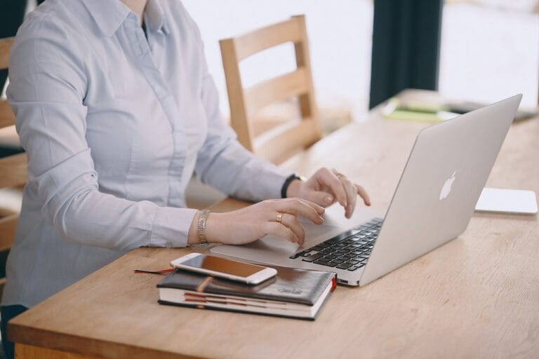UX w panelach B2B – jak projektować narzędzia dla zaawansowanych użytkowników
