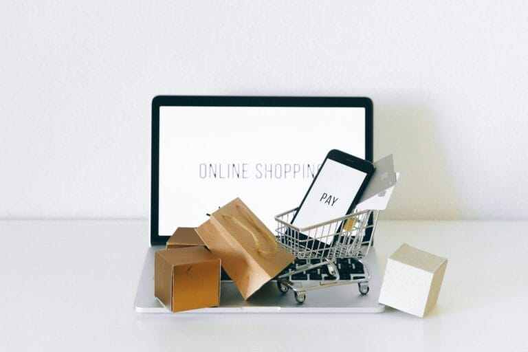 E-commerce rośnie, a z nim wyzwania: Jak utrzymać tempo i nie dać się wyprzedzić?