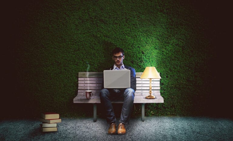 Prawo w technologii bez hamulców: jak zabezpieczyć software house, startup i biznes online w 2026 roku